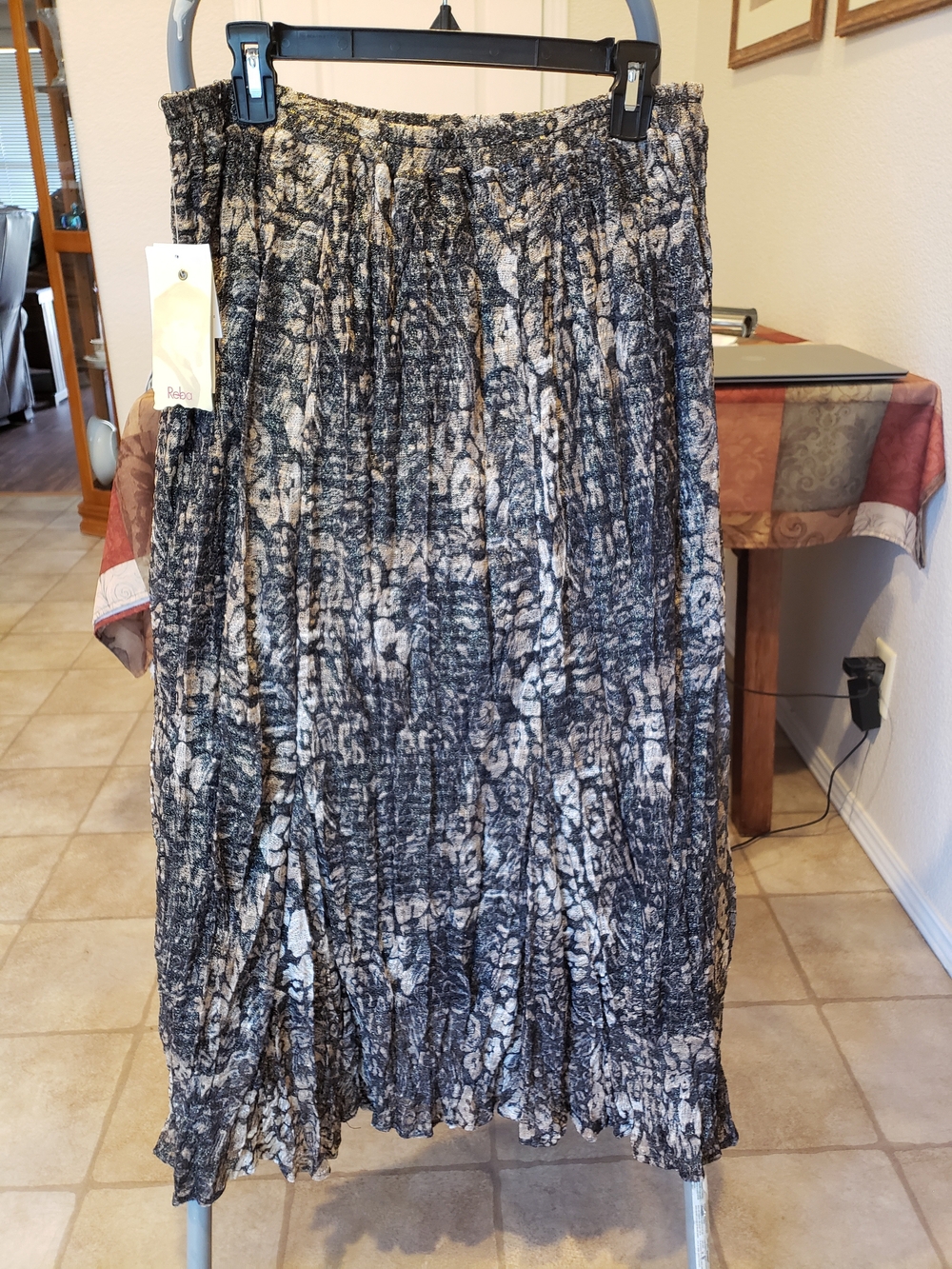 Reba Black & Cream Crinkle Floral Maxi Skirt